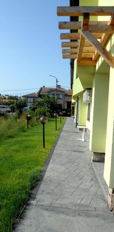 סבילנגראד Guesthouse River House מראה חיצוני תמונה