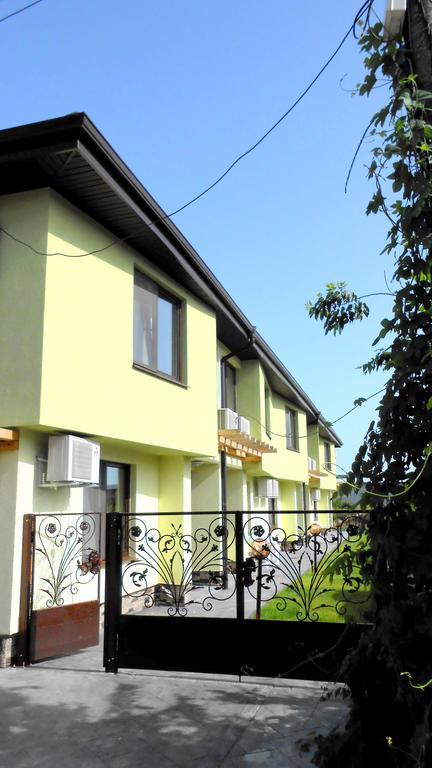 סבילנגראד Guesthouse River House מראה חיצוני תמונה