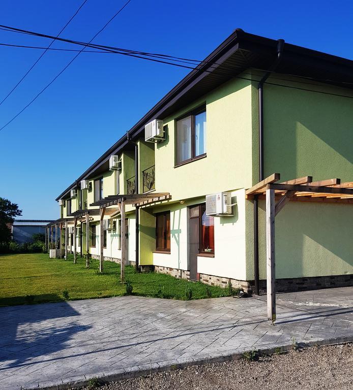 סבילנגראד Guesthouse River House מראה חיצוני תמונה
