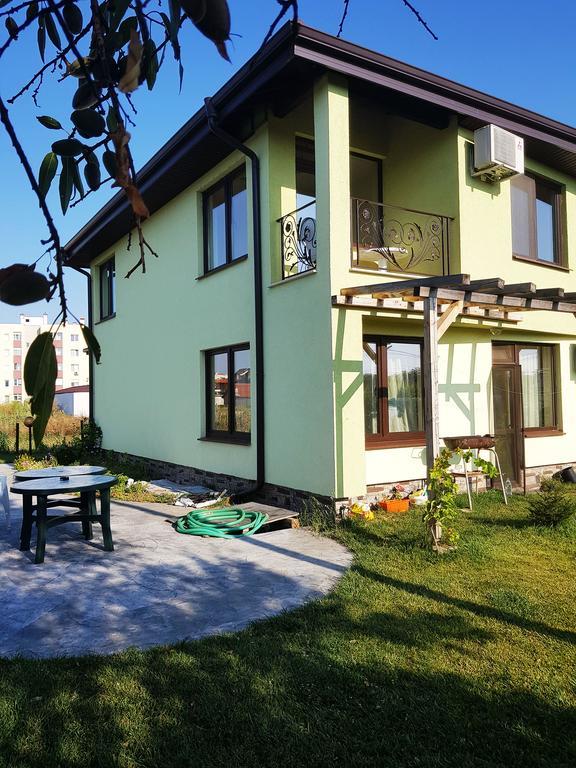סבילנגראד Guesthouse River House מראה חיצוני תמונה
